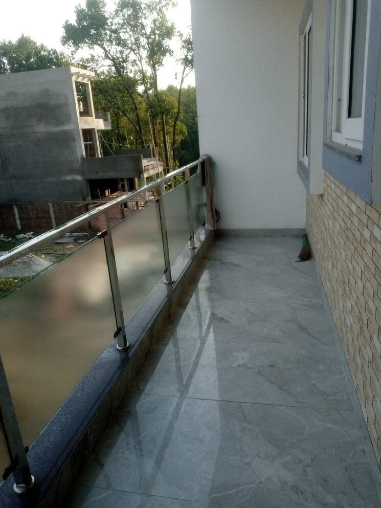 Balcony, malsi 2 Bedroom 1400 Sq.Ft. Builder Floor In Malsi Dehradun 8778937