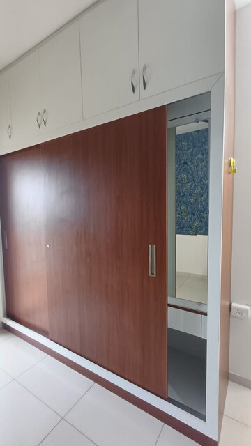 Room in 2 BHK Apartment at Sobha Dream Gardens, Thanisandra Main Road – for Rent