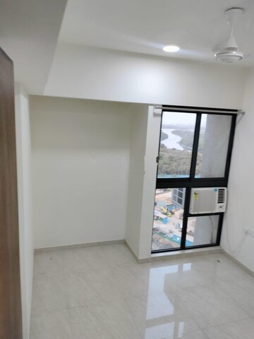 Room in 2 BHK Apartment at Lodha Crown Quality Homes, Majiwada – for Rent