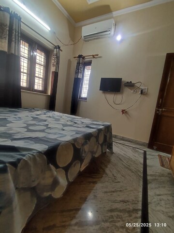 Living Room in 1 BHK Builder Floor at Ballupur – for Rent