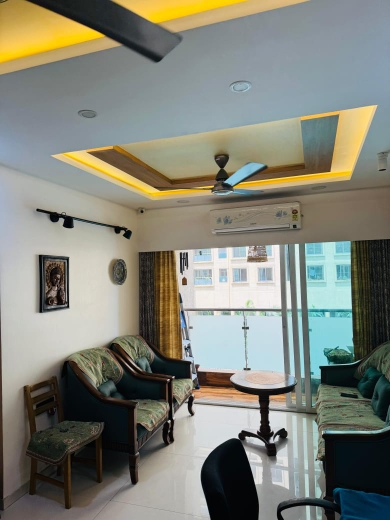 2 BHK + Extra Room Apartment For Sale in Rustomjee Urbania Azziano