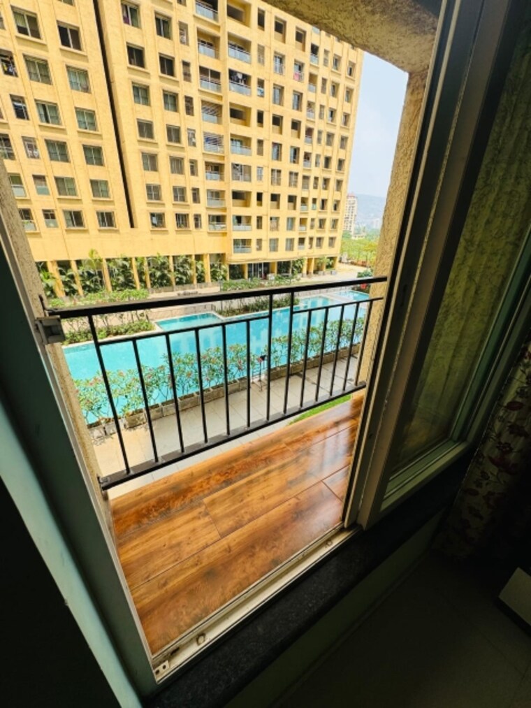 Balcony, rustomjee-urbania-azziano 2 Bedroom 775 Sq.Ft. Apartment In Thane West Thane 8779137
