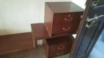 Furnished Amenities in 3 BHK Apartment at Marine Drive – for Rent