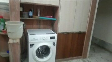 Bathroom in 3 BHK Apartment at Marine Drive – for Rent