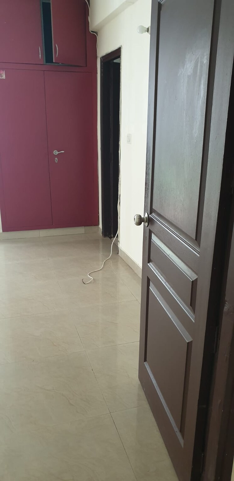 Room, logix-blossom-greens 2.5 Bedroom 1234 Sq.Ft. Apartment In Sector 143 Noida 8779213