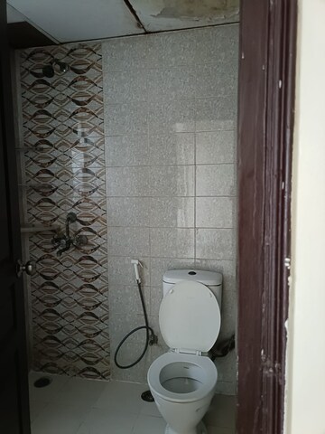 Bathroom in 2.5 BHK Apartment at Logix Blossom Greens, Sector 143 – for Rent