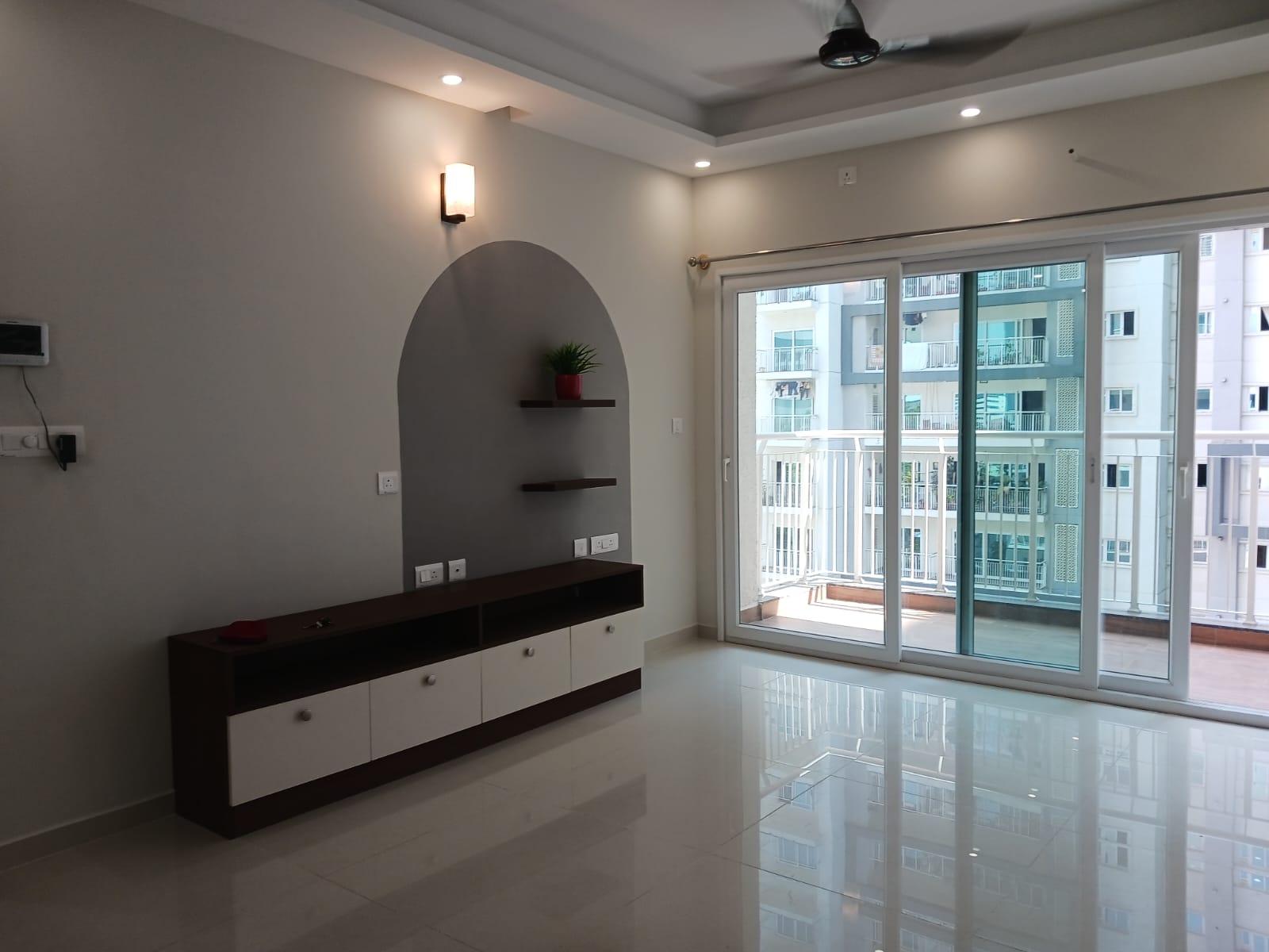 3 BHK Apartment For Rent in LnT Raintree Boulevard
