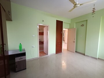 Room in 3 BHK Apartment at Sahakara Nagar – for Rent