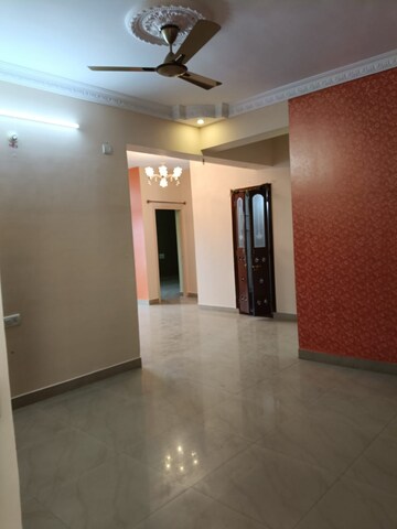 Room in 3 BHK Apartment at Sahakara Nagar – for Rent