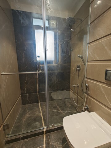 Bathroom in 4 BHK Apartment at Bandra West – for Rent