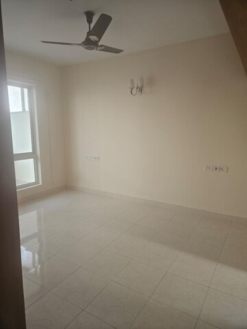 Room in 2 BHK Apartment at Purva Pavilion, Hebbal – for Rent