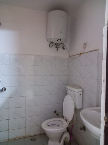 Bathroom in 1.5 BHK Apartment at Ninex RMG Residency, Sector 37c – for Rent