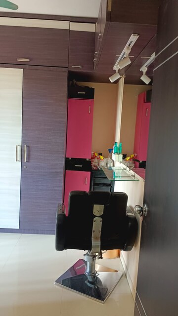 Master Bedroom in 1 BHK Apartment at Shraddha Evoque, Bhandup West – for Sale