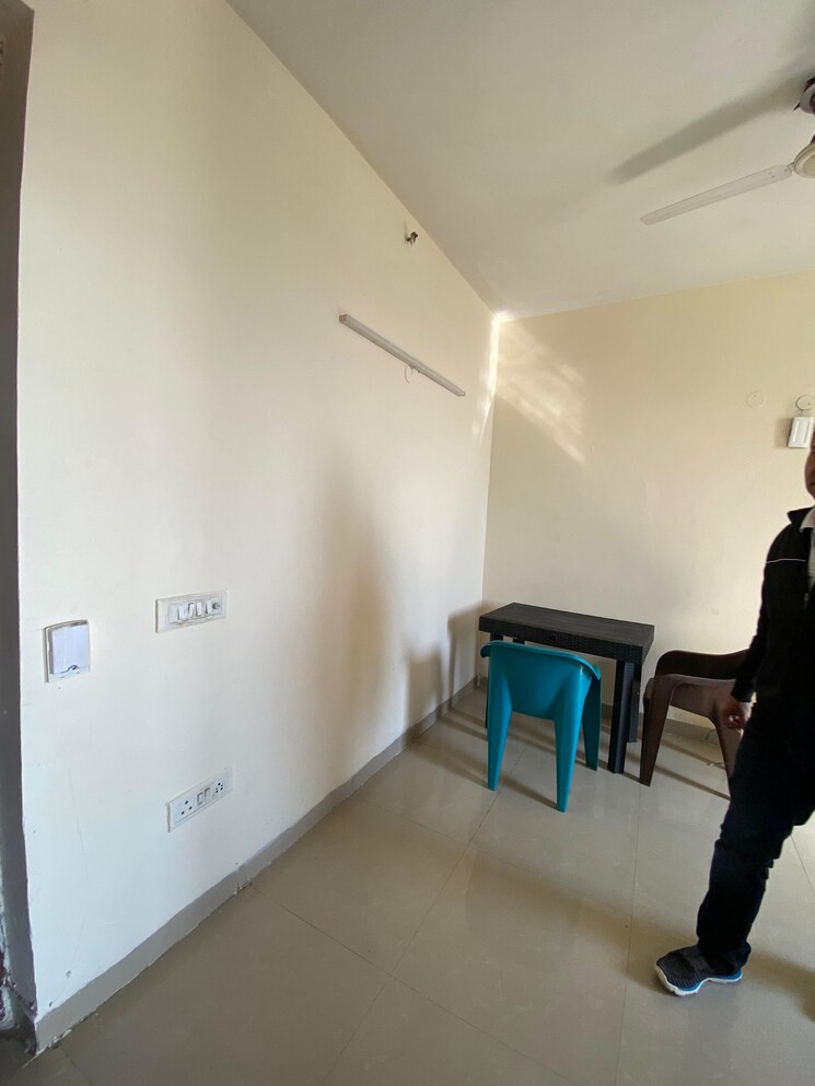 Room, urbtech-xaviers 1 Bedroom 500 Sq.Ft. Apartment In Sector 168 Noida 8779316