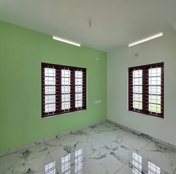 Room in 2 BHK Builder Floor at Sector 37 – for Rent