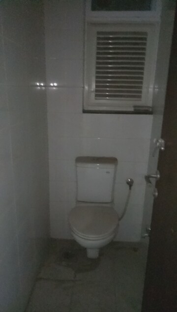 Bathroom in 3 BHK Apartment at Mahindra Lifespaces Antheia, Pimpri – for Rent