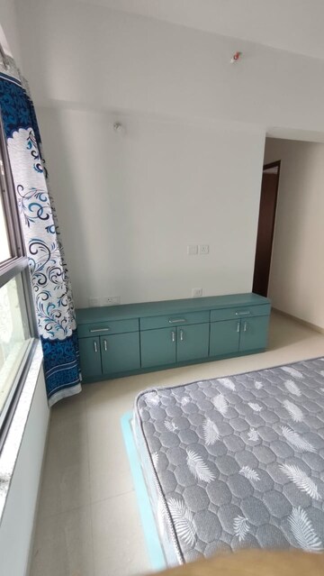 Bedroom in 2 BHK Apartment at Kalpataru Immensa, Kolshet Road – for Rent