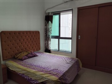 Bedroom in 2 BHK Apartment at Kalpataru Immensa, Kolshet Road – for Rent