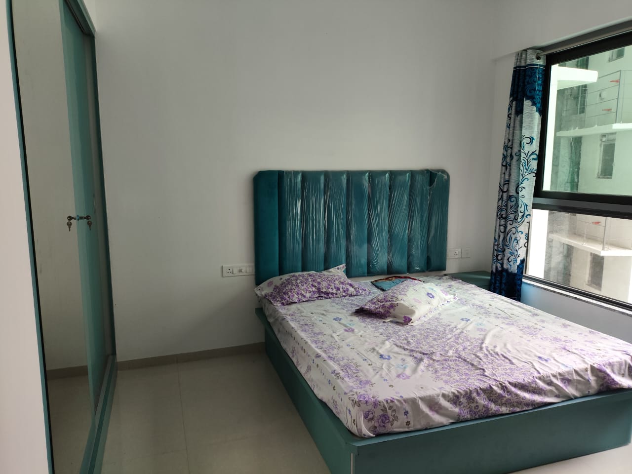 2 BHK Apartment For Rent in Kalpataru Immensa