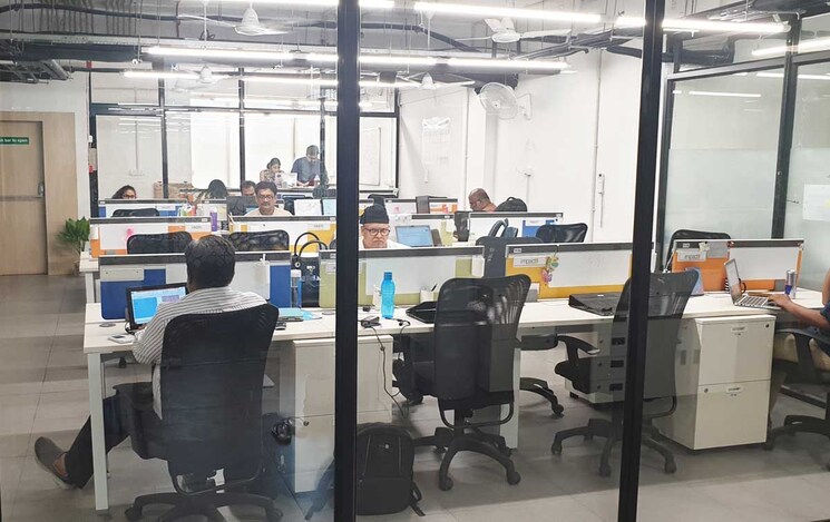 Team Area, vijay nagar Commercial Office Space 1300 Sq.Ft. In Vijay Nagar Indore 8779407