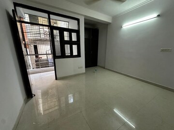 Room in 3 BHK Apartment at Kishangarh – for Rent