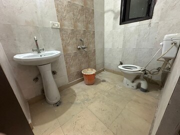 Bathroom in 3 BHK Apartment at Kishangarh – for Rent