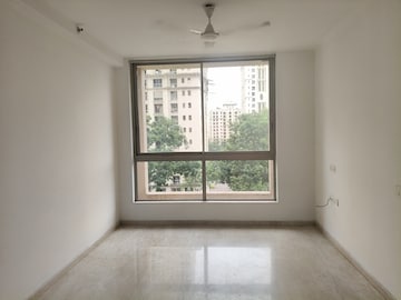Room in 2 BHK Apartment at Hiranandani Casa Blanca, Ghodbunder Road – for Rent