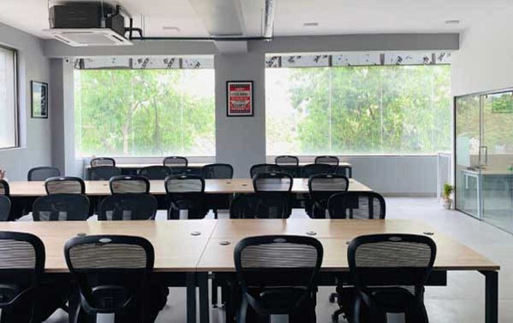 Team Area, vijay nagar Commercial Office Space 1500 Sq.Ft. In Vijay Nagar Indore 8779438