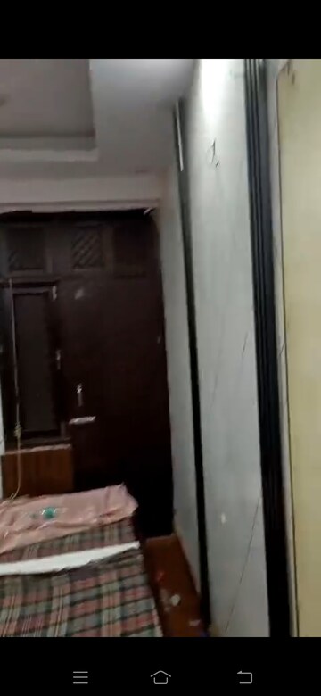 Furnished Amenities in 2.5 BHK Builder Floor at New Ashok Nagar – for Rent