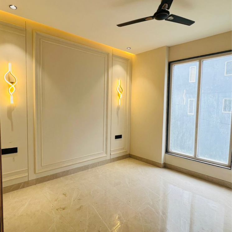 Room, versalia-woodwinds 4 Bedroom 270 Sq.Yd. Builder Floor In Sector 67a Gurgaon 8779485