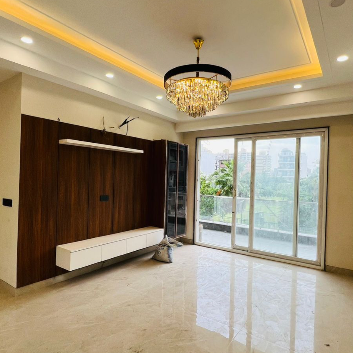 4 BHK + Pooja Room 270 Sq.Yd. Builder Floor in Versalia WoodWinds