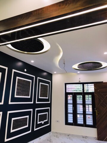 Room in 3.5 BHK Villa at Arsha Madhav Greens, Gomti Nagar – for Sale