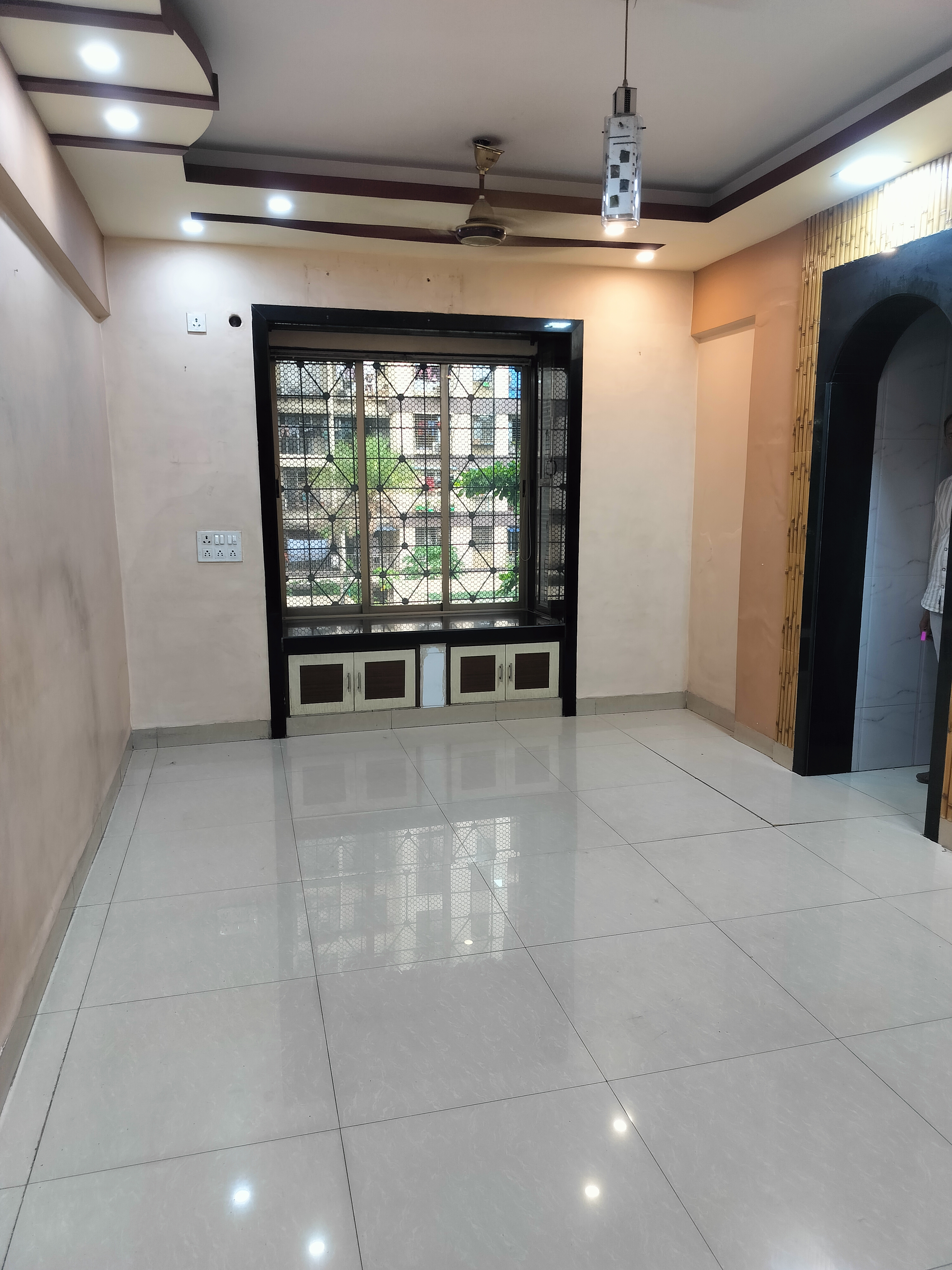 1 BHK 615 Sq.Ft. Apartment in Lenyadri Tower