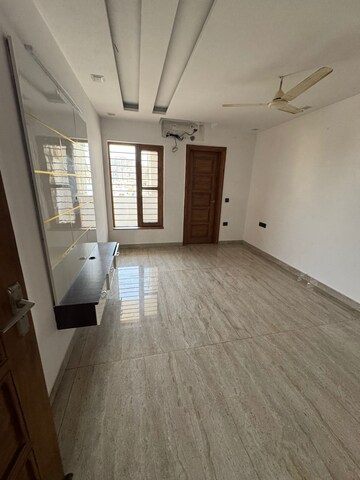 Master Bedroom in 3 BHK Builder Floor at Sector 85 – for Rent