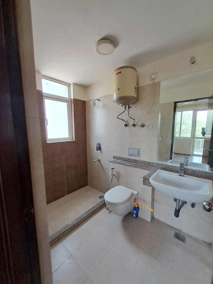 Bathroom, m3m-woodshire 2.5 Bedroom 1534 Sq.Ft. Apartment In Sector 107 Gurgaon 8779547