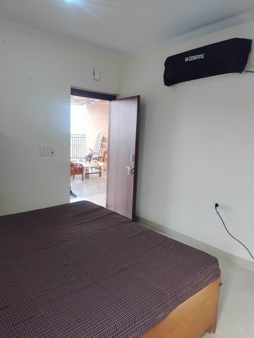 Room in 1 RK Apartment at Sarita Vihar – for Rent