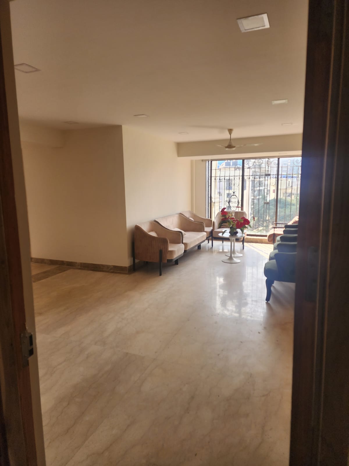 2 BHK 1100 Sq.Ft. Apartment in Satra Rehana Heights CHS