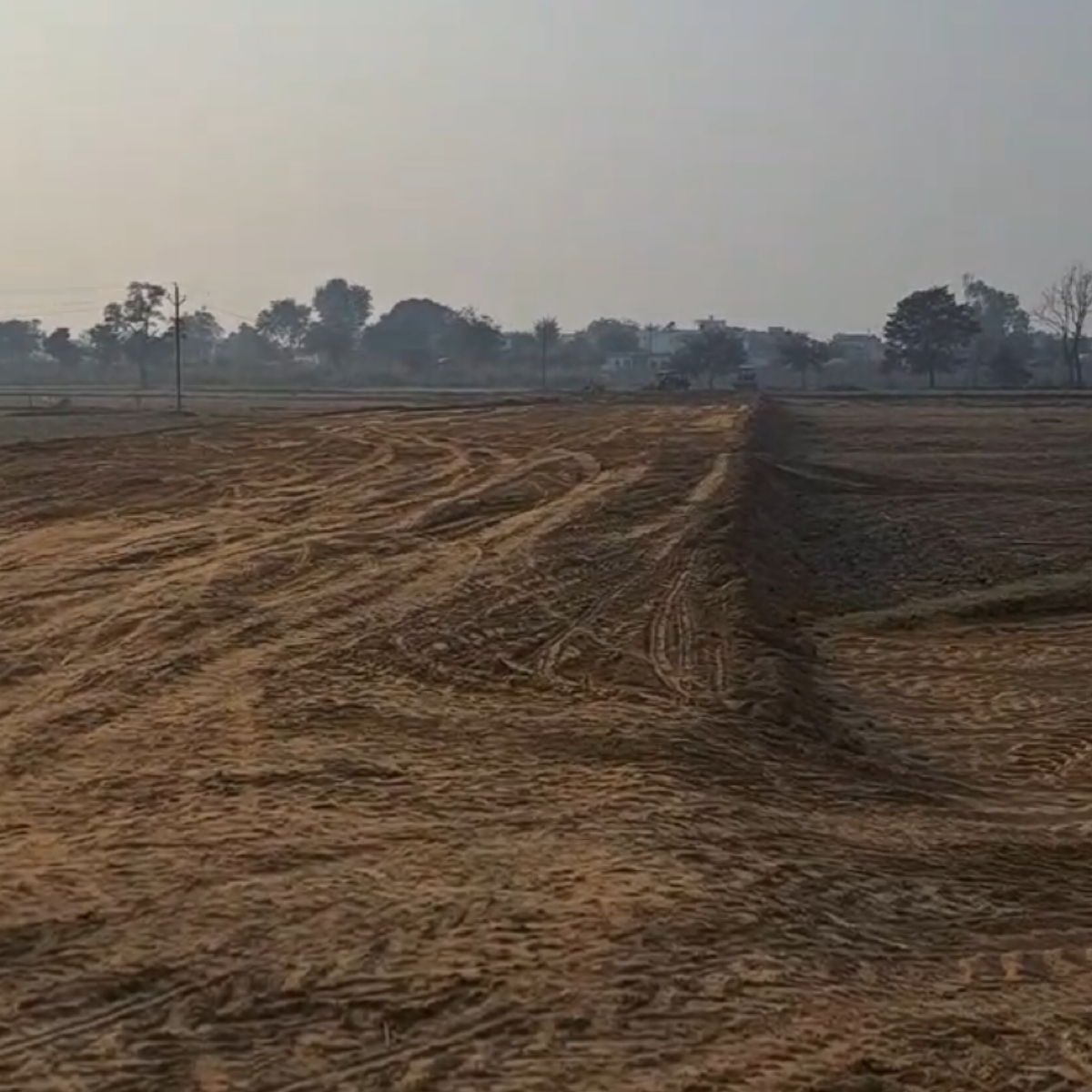 Plot For Sale in Golden City 