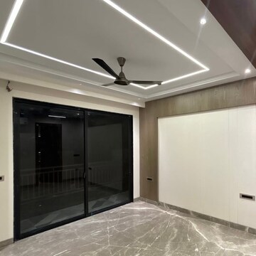 Room in 4 BHK Builder Floor at Ansal API Esencia, Sector 67 – for Sale