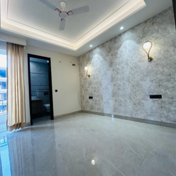 Room in 3 BHK Builder Floor at Versalia WoodWinds, Sector 67a – for Sale