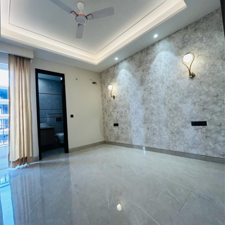 Room, versalia-woodwinds 3 Bedroom 180 Sq.Yd. Builder Floor In Sector 67a Gurgaon 8779610