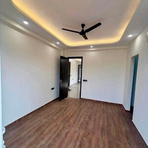 Room in 3 BHK Builder Floor at Ansal Versalia Avante, Sector 67 – for Sale