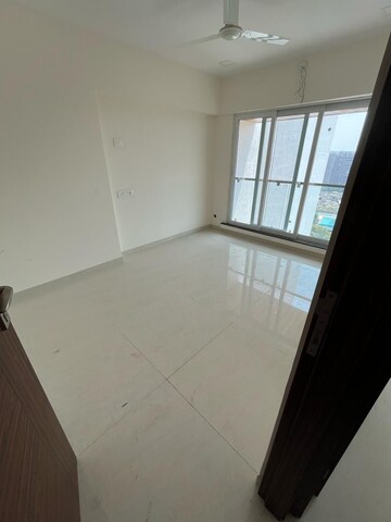 Room in 2 BHK Apartment at Keytech Jiten CHS, Andheri West – for Rent
