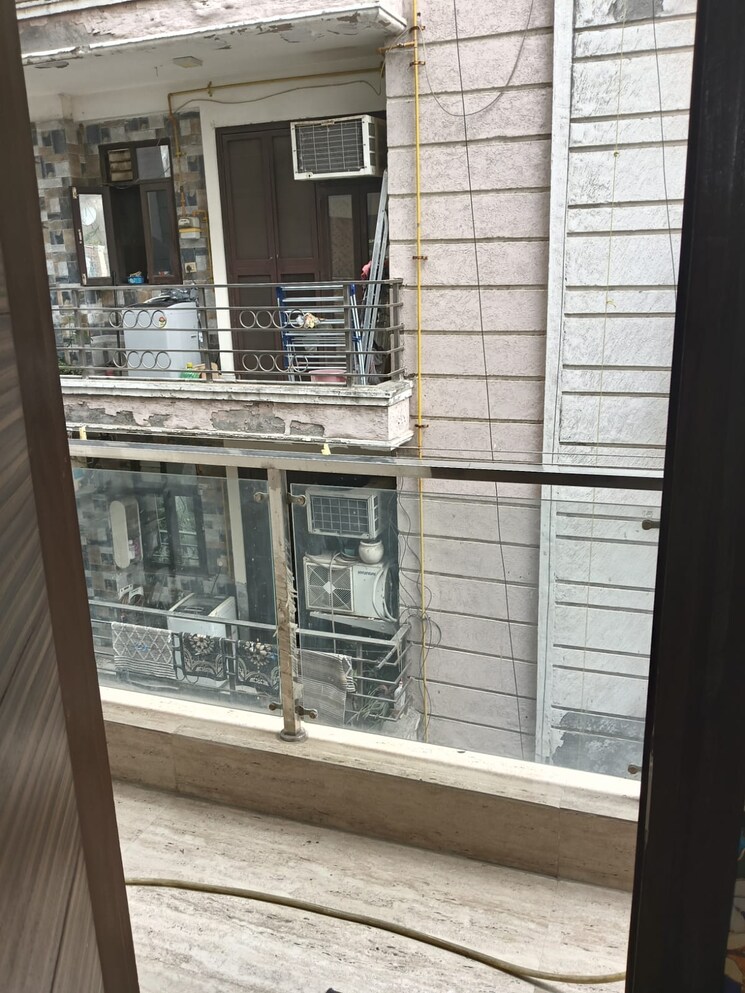 Balcony, chattarpur 1 Bedroom 450 Sq.Ft. Builder Floor In Chattarpur Delhi 8779654