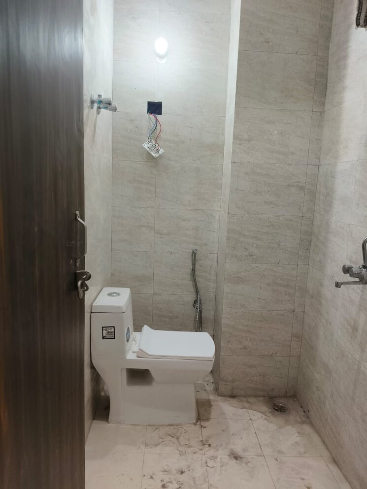 Bathroom, saket 1 Bedroom 450 Sq.Ft. Builder Floor In Saket Delhi 8779651