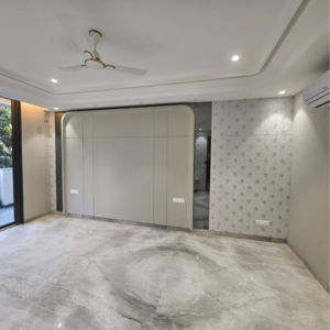 Room in 5 BHK Builder Floor at Hong Kong Bazaar, Sector 56 – for Sale