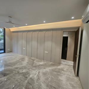 Bedroom in 5 BHK Builder Floor at Hong Kong Bazaar, Sector 56 – for Sale