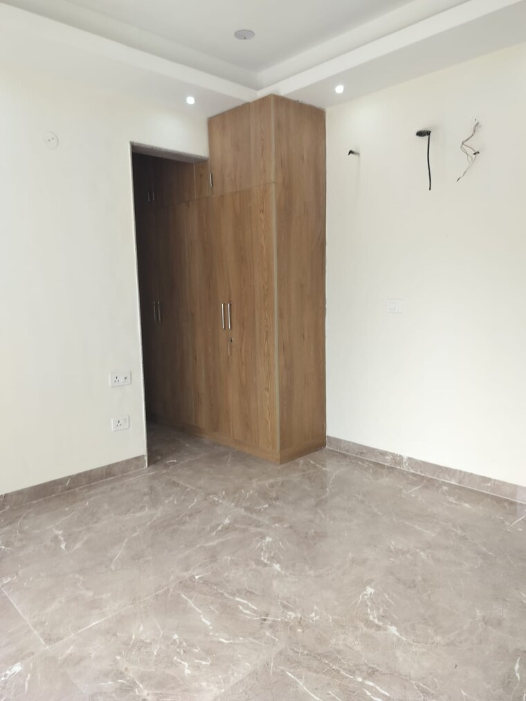 Room, bptp-discovery-park 3 Bedroom 1851 Sq.Ft. Apartment In Sector 80 Faridabad 8779658