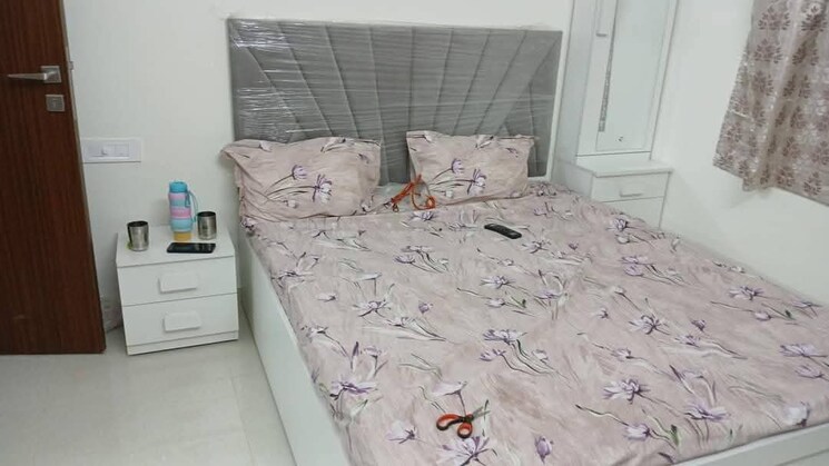 Master Bedroom, omkar-signet 2 Bedroom 603 Sq.Ft. Apartment In Malad East Mumbai 8779677