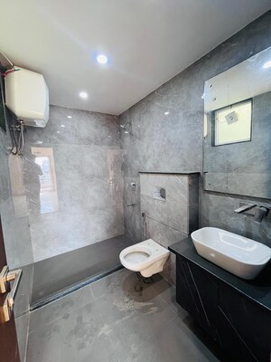 Bathroom in 5 BHK Apartment at Suncity Essel Tower, Sector 28 – for Sale